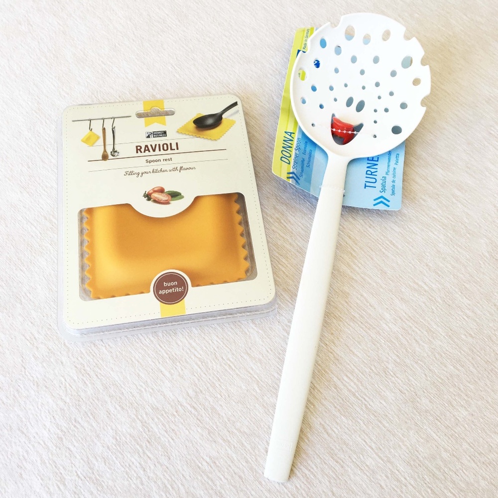 Cute & Fun DUO – Ravioli Spoon Rest & Smiling Strainer Spoon